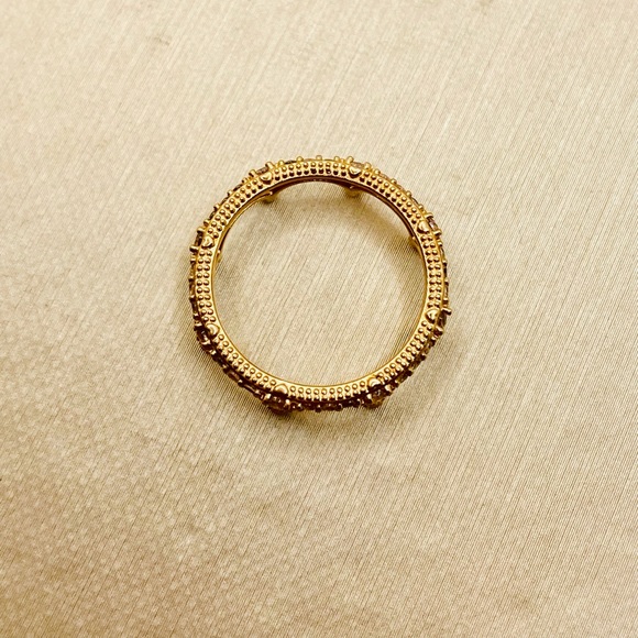 EUC Pandora Pink Sparkling Crown Ring - Picture 11 of 15